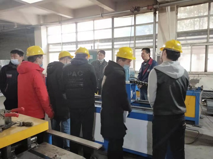 热烈欢迎河南工业大学师生到我司参观学习！